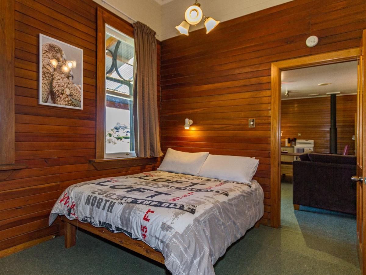 The Station - Ohakune Holiday Home Экстерьер фото